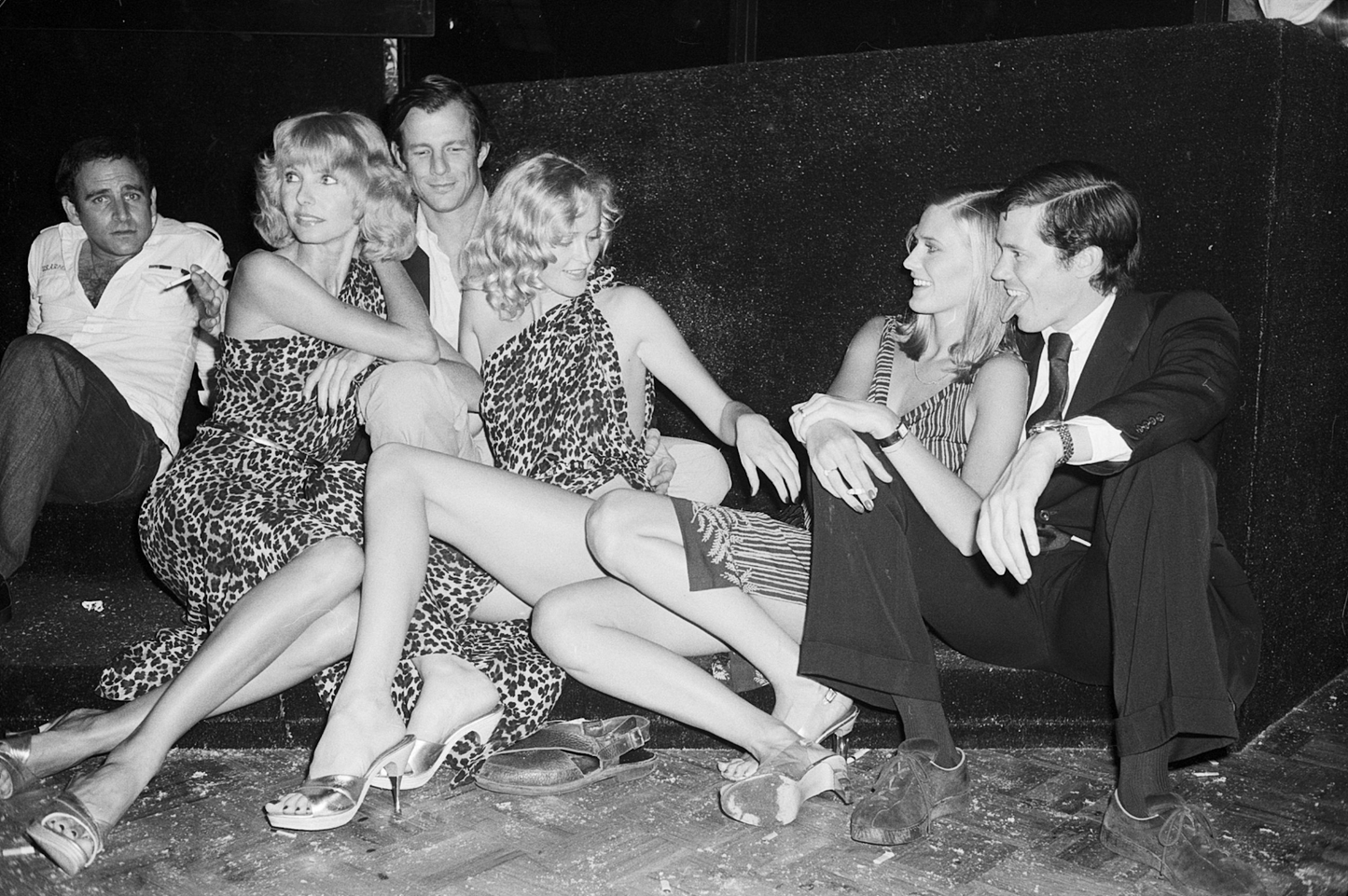 Peter Beard with Leopard Dress Ladies c. 1979